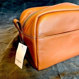 NWT Classic Leather Dopp Kit- Goodfellow and Co.
